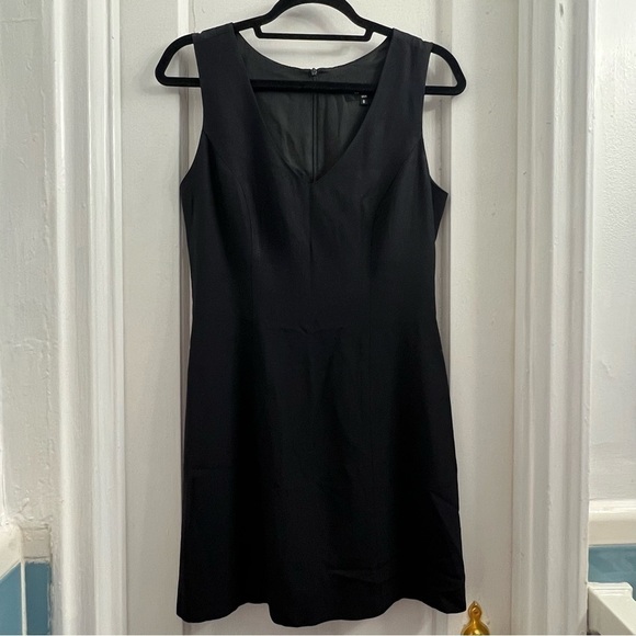 Vintage A.B.S V-Neck Little Black Dress, size 6 - Picture 1 of 5